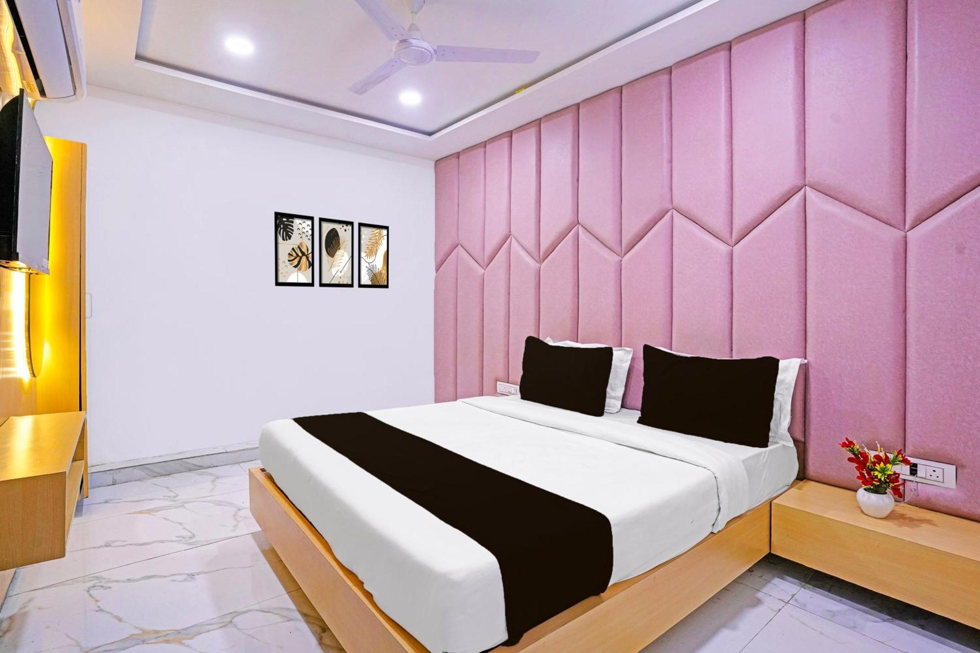 Hotel O Patang 24 Amhedabad Dış mekan fotoğraf