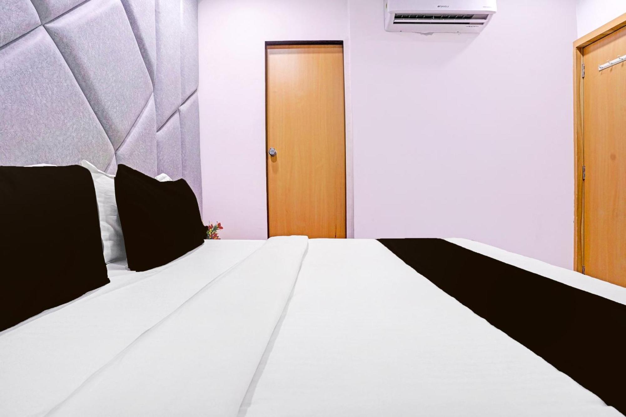 Hotel O Patang 24 Amhedabad Dış mekan fotoğraf